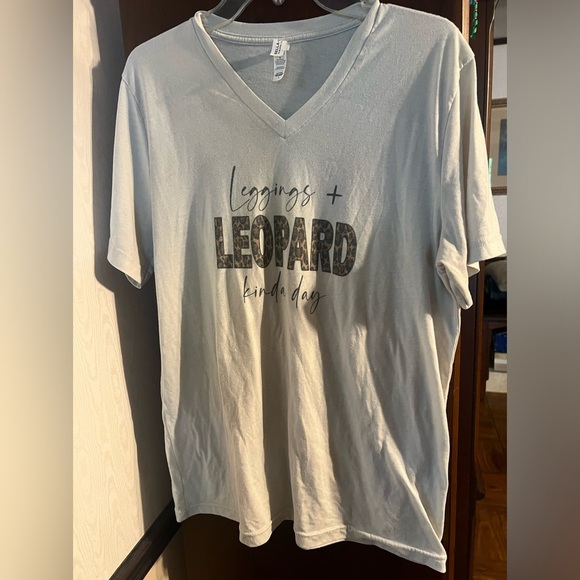 Leggings and Leopard print kinda day tee - Picture 1 of 3